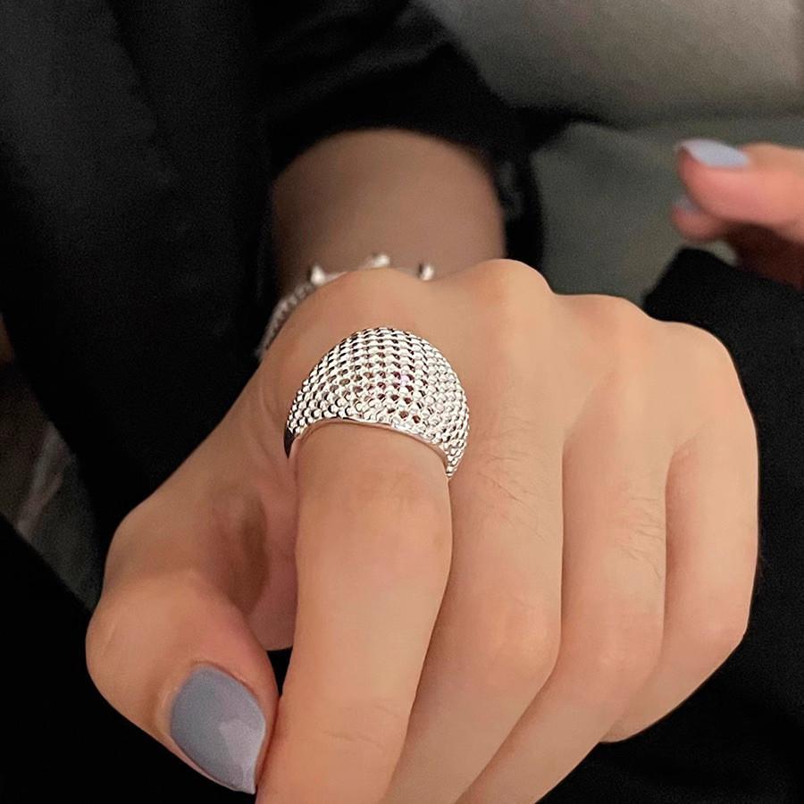 Elegant Gender-neutral Korean Style Hollow Mesh Ball Ring For Women Modern Copper Accessory