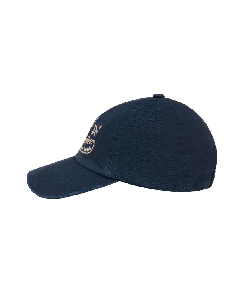 Yunibeoseugameonteu Universe Lettering Washed Ball Cap_Navy