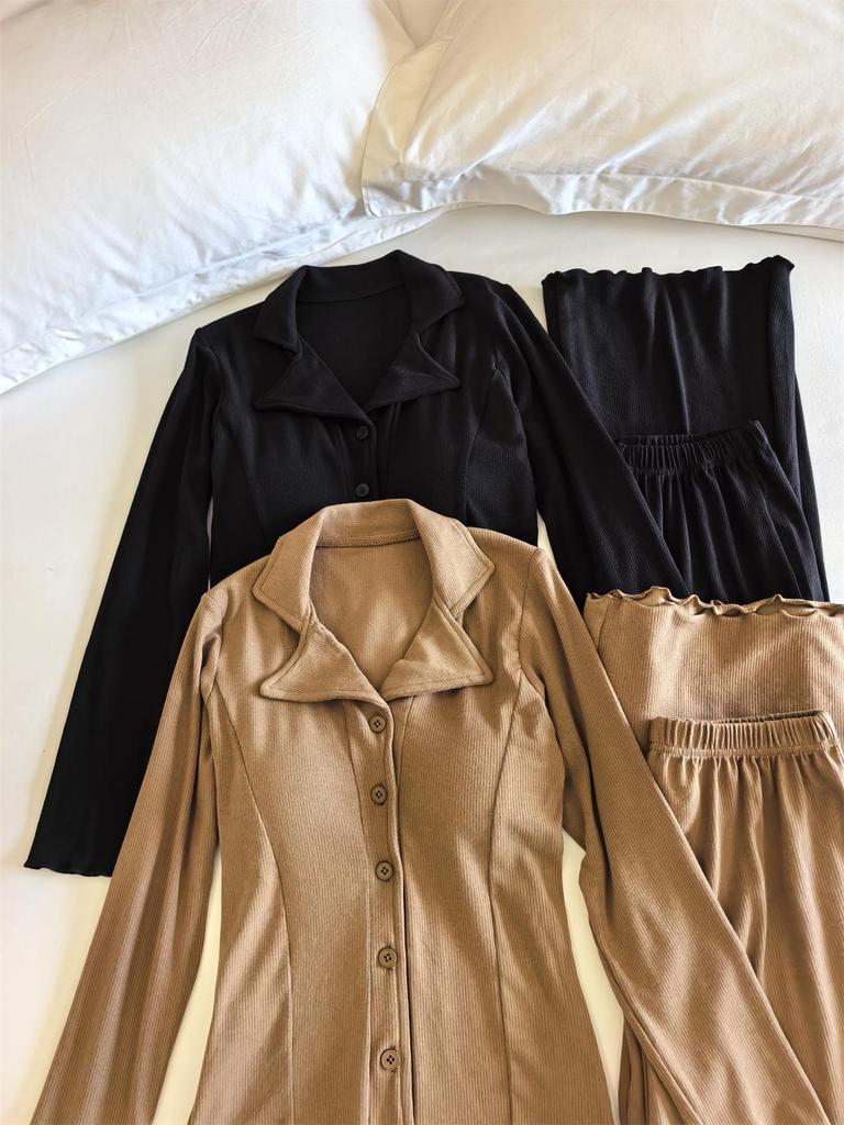 Women's Cotton Long Sleeve Two-Piece Pajamas with Chest Pads, Minimalist Style, Thickened for Spring/Winter.