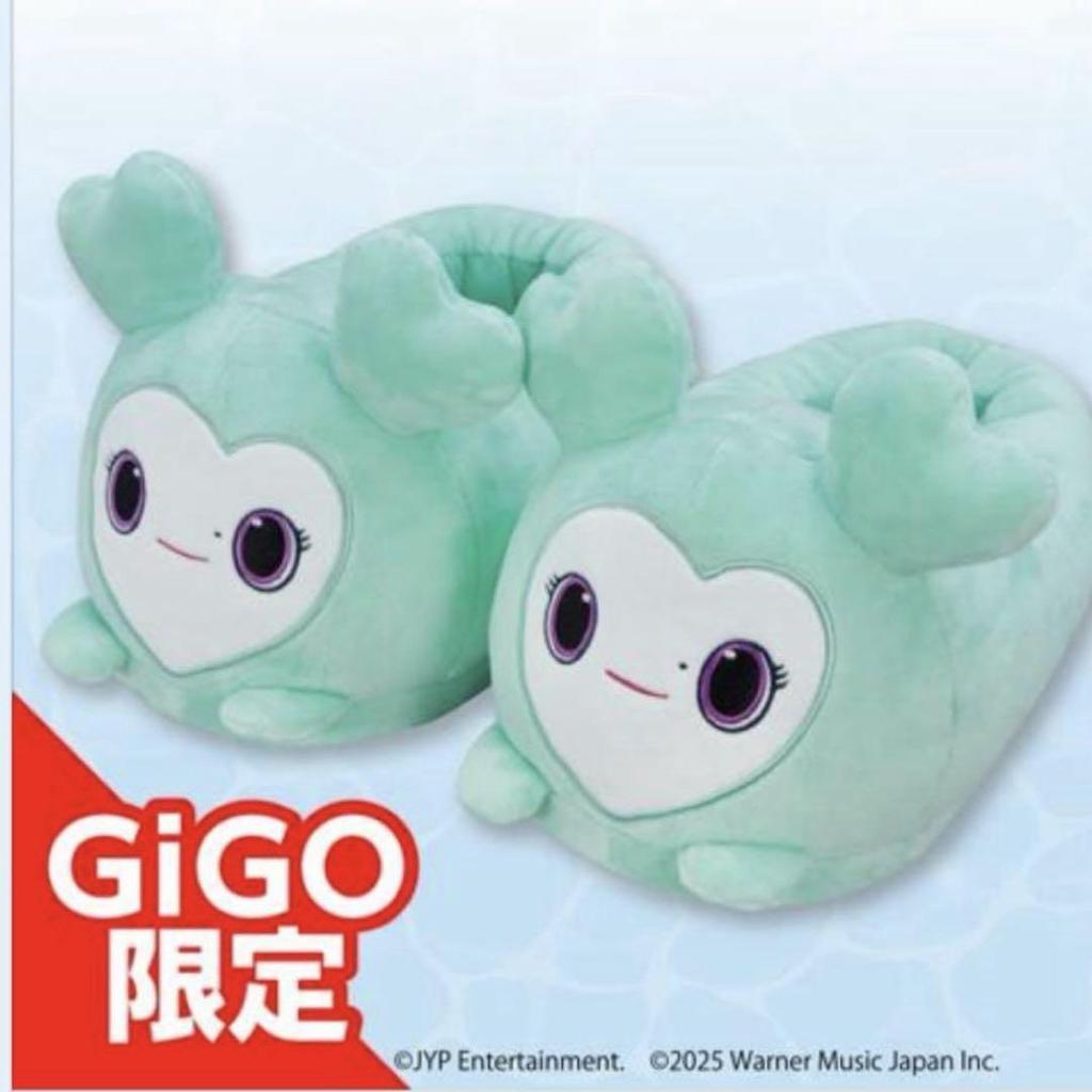 [USED] Twice Loverys Mina Plush Slippers, GIGO Exclusive, Mina