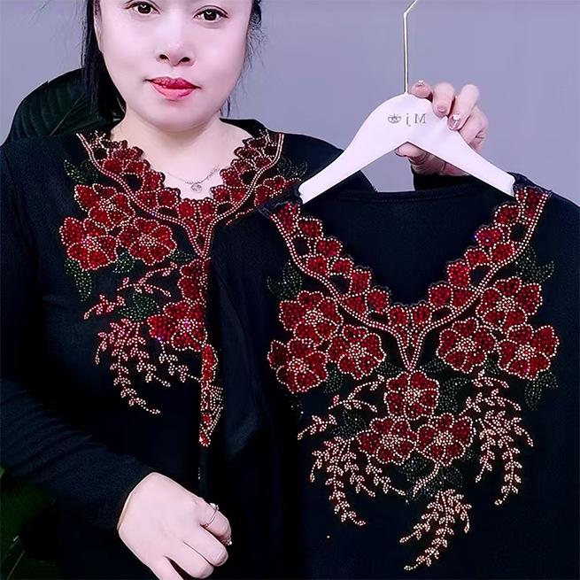 Plus Size Rhinestone Long-Sleeve V-Neck Top for Middle-Aged Women - Tummy Concealing, Age-Reducing, Warm Fleece.