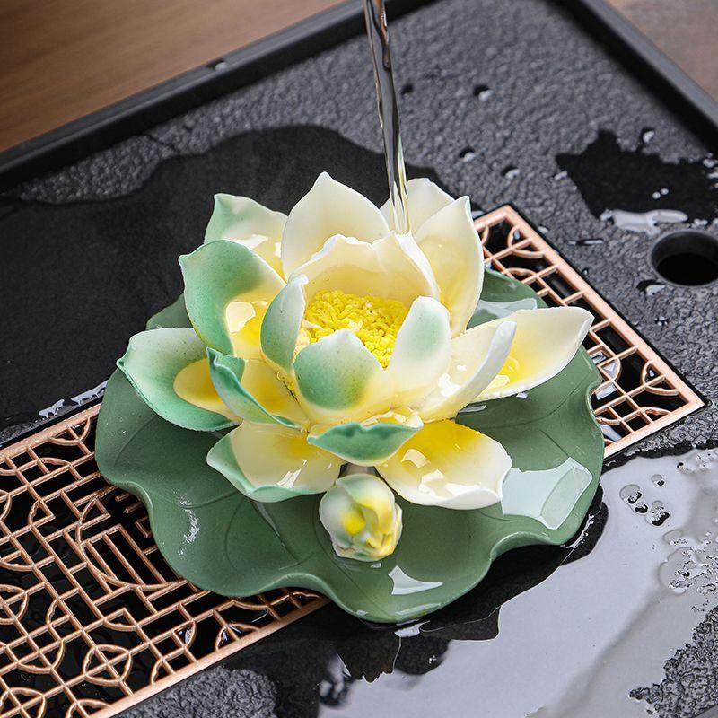 Hand Pinched Lotus Tea Pet Ceramic Color Changing Sculpture Chinese Style Artwork for Home Office Desk Decor Gift