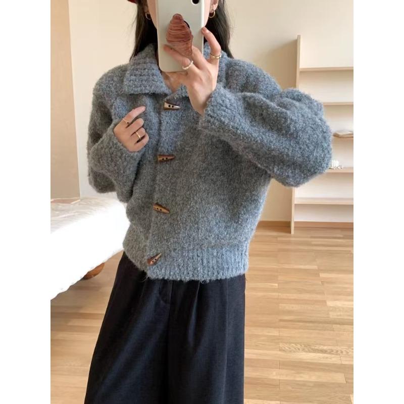 

Осень и зима новый утолщенный кардиган из петельной пряжи с роговой пуговицей, вязаный, с чувством дизайна, свободный, мягкий, восковой, куртка-свитер женская One size