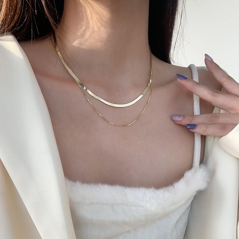 Elegant S925 Sterling Silver Water Drop Necklace - Women's Luxury Niche Design Choker with a Simple, Trendy Style.