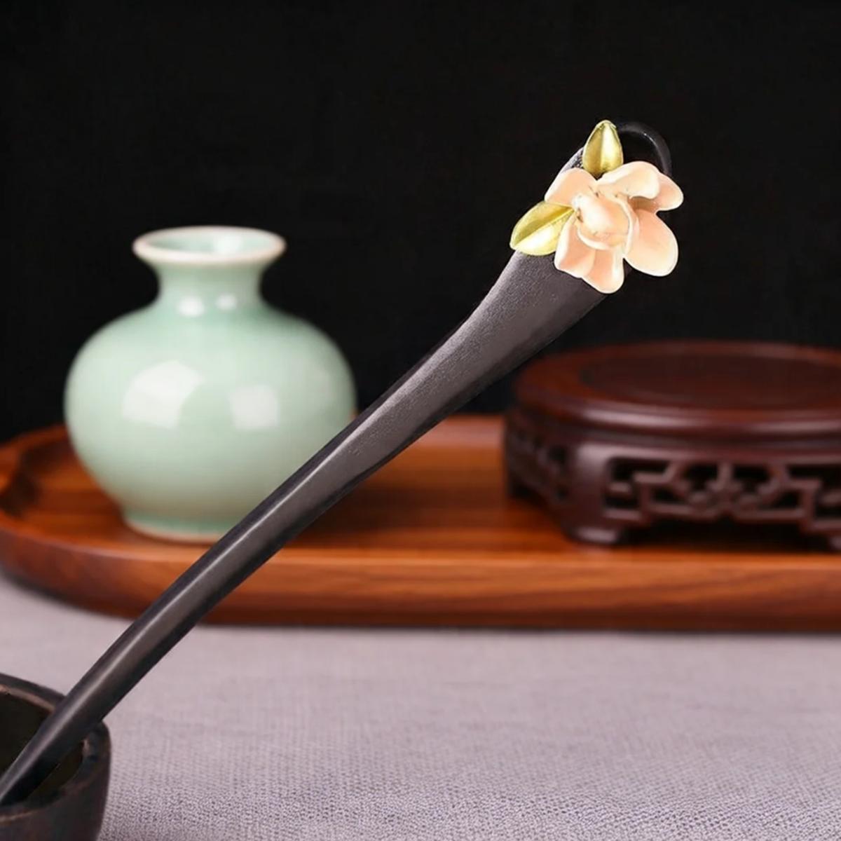 Vintage Chinese Style Wooden Hairpin for Women, Handmade Flower Hair Stick, Elegant Hair Accessory for Hanfu & Traditional Hairs