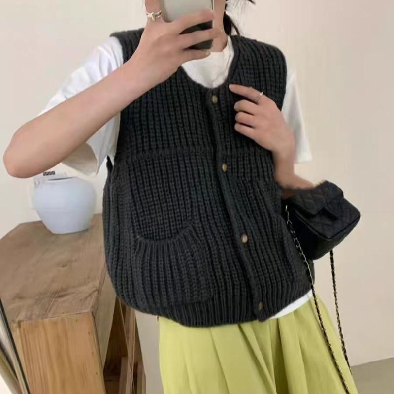 Autumn Retro Solid Knitted Sweater Vest Coat Women Winter Fashion Sleeveless Casual Cardigan Sweaters Woman Elegant Office Lady Knitwear Vests 24820
