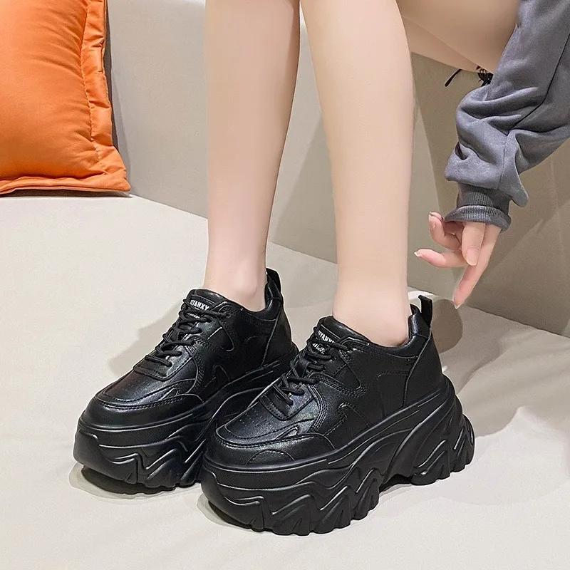 Mote Dame Plattform Fritidssko Tykke skinnsko 2024 Ny Vår Høst Chunky Sneakers 8CM Kiler Skjulte Hæler Fritidssko Kvinne
