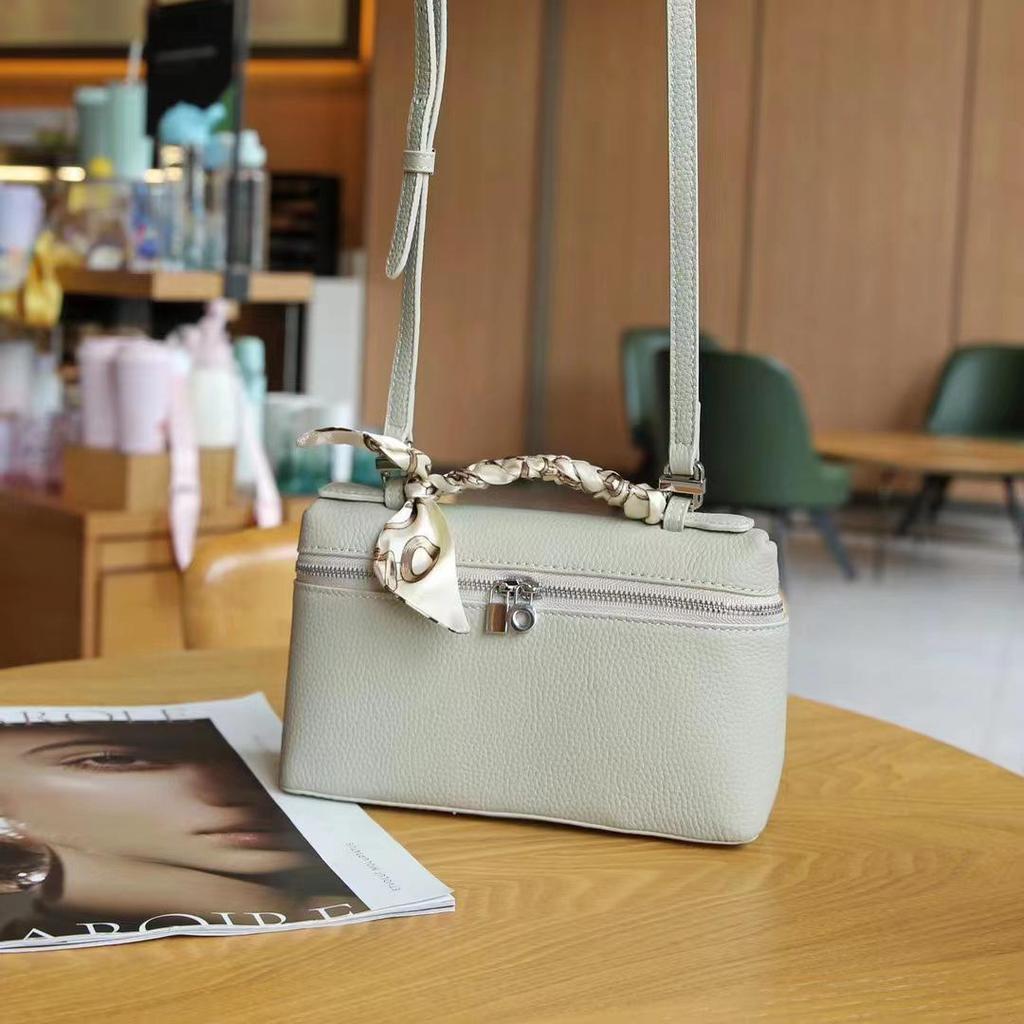 2023 New Women's Cowhide Box Bag: Stylish Hand-Held Cosmetic Shoulder Messenger Bag