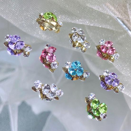 Wunderschöne Nail Art Strasssteine, exquisite Legierung, wasserfest