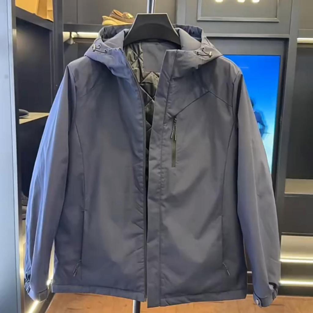 Trendy Men's Winter Cotton-Padded Hooded Jacket - Warm, Windproof, Versatile, and Fashionable Outdoor Coat