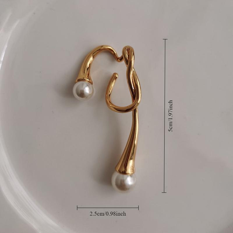 European and American fashionable ladies elegant irregular ear hooks personalized creativity cold style temperament versatile earrings