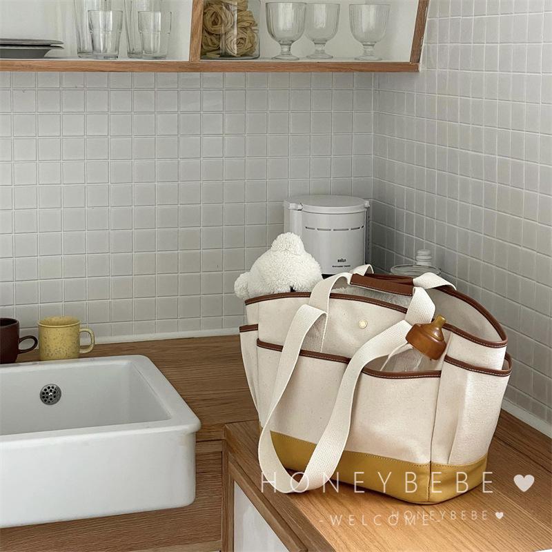 

Versatile Korean Crossbody Mummy Bag - Large Capacity, Lightweight Canvas for Mom & Baby 32x16.5x28 cm