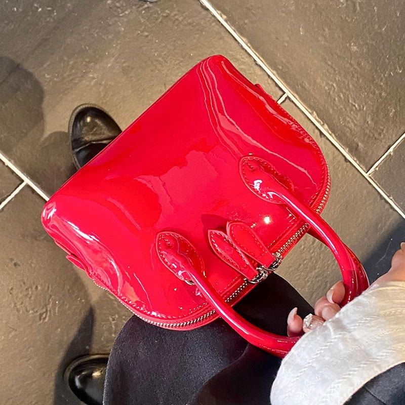 Korean Version of the New High-end Texture Simple Portable Shell Bag Women's Niche Fashion Trend Solid Color Temperament Messenger Bag