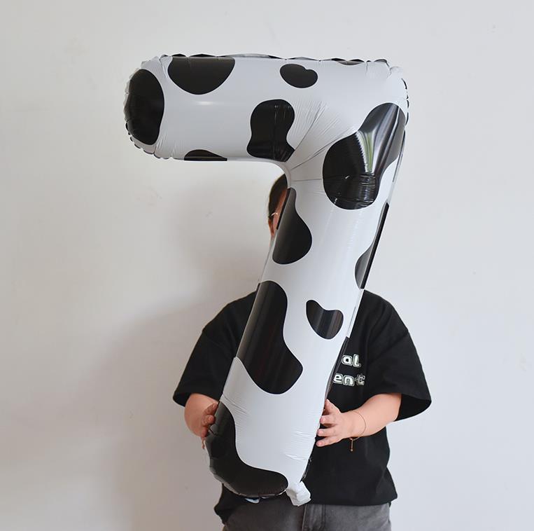 Cartoon Animal Number Balloons for Baby's 1st Birthday or 100 Days Celebration Photo Table