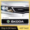 Samolepka na auto 2025 Horké 1/2 ks Dekorativní světlo na auto LED Přední mřížka Kapota Znak Odznak Dekorace Pro Skoda Octavia Fabia RS Kamiq Kodia