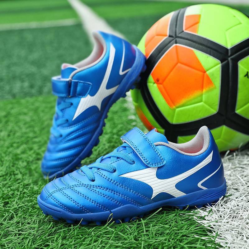 Manufacturer football shoes men's flat-soled adult grass spiked shoes adolescent boys and girls primary school students training TF broken spiked sho