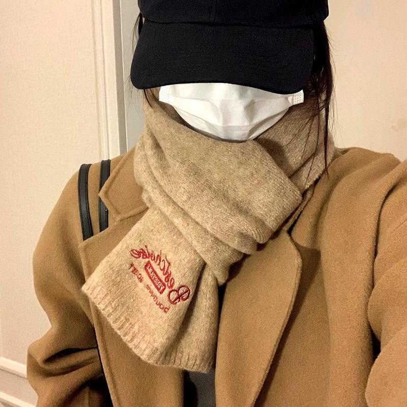 Solid color knitted scarf women's winter wool blended soft waxy scarf men's warm couple style students give gifts
