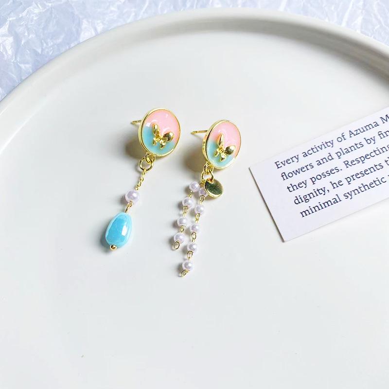 Hua Ji 2024 Retro Butterfly Earrings: Elegant & Fashionable Drops for Women