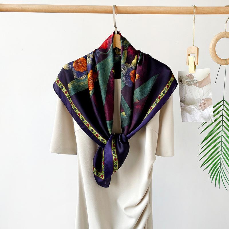Seidenschal für Damen Frühling und Sommer Neu Satin Bedruckt Imitation Seidenschal Großes Quadratisches Tuch Temperament Schal Kopftuch