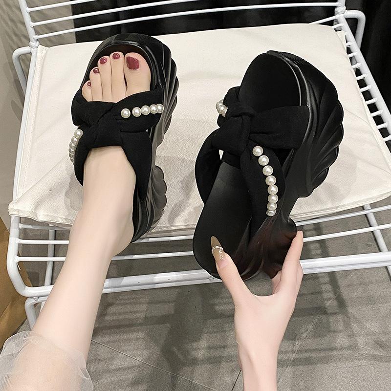 Cool Slippers Women's Summer Outer Wear with Skirt 2025 New Fashion High-end Muffin Thick Bottom Heightened Heel Rhinestone Sandals