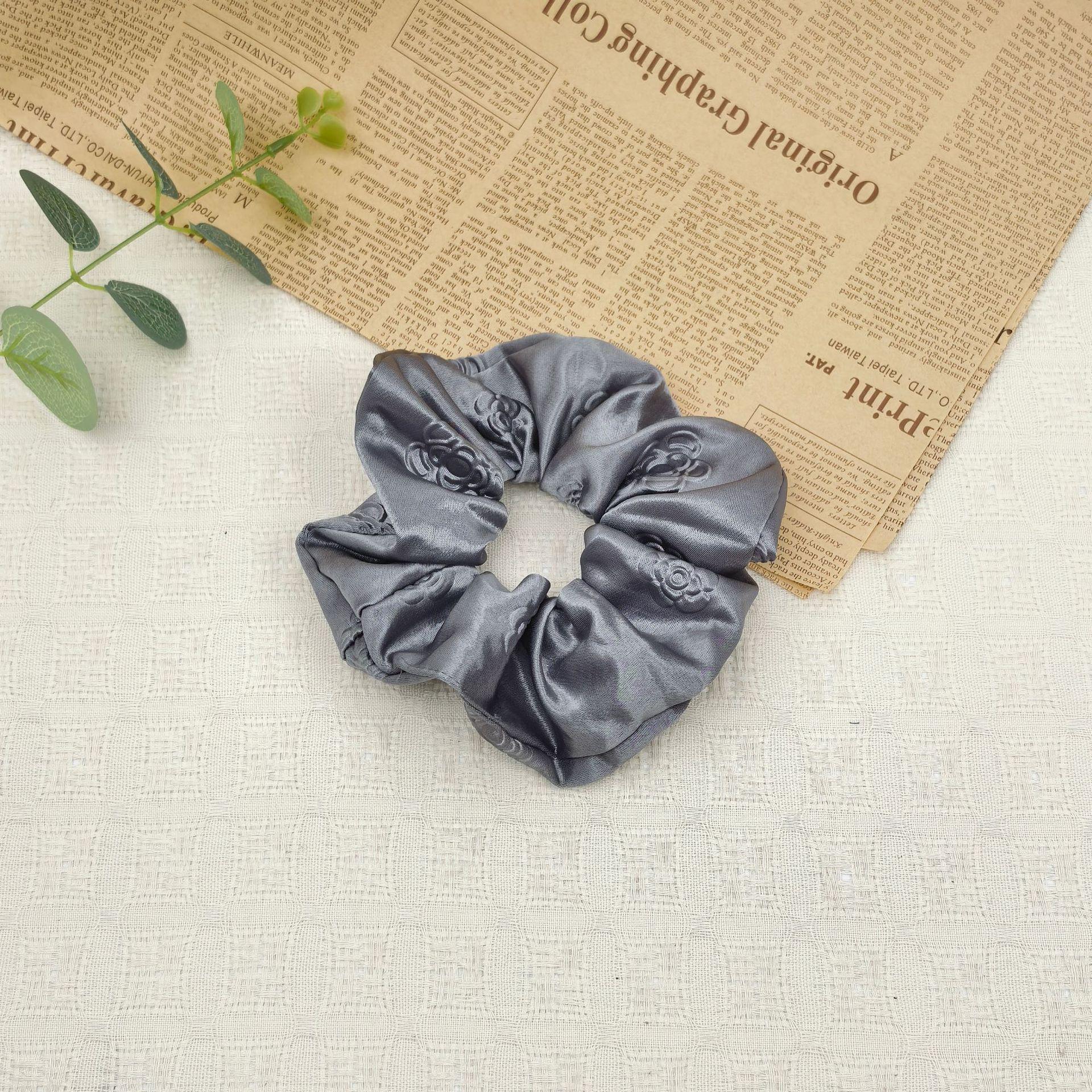 Французская ретро жаккардовая атласная резинка для волос с камелией