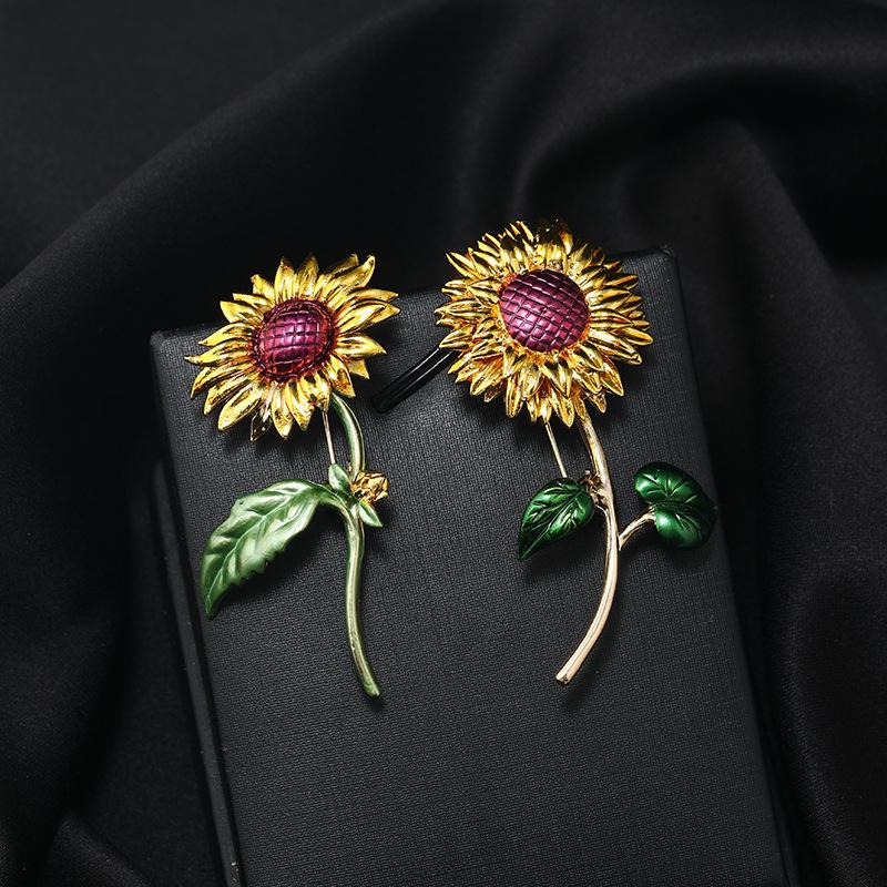 Win the Championship In One Fell Swoop Sunflower Brooch Retro High-end Femininity High-end Suit Brooch Literary Exquisite Pin Tide