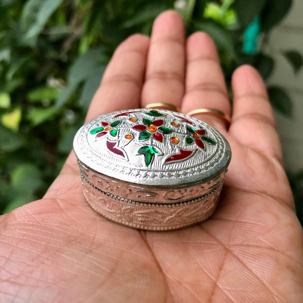 925 Silver Handmade Trinket Kajal Casket Jewelry Box , Surma Kumkum Sindoor Container, Floral Oval Shape 7.5 X 2.5 Cm Dia 18 Gm Temple Pooja