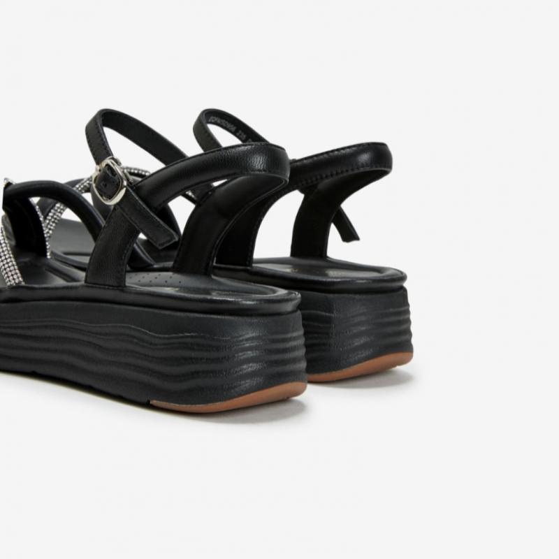 ESquire Women S SheepSkin Jewelry Padded SandalS Black