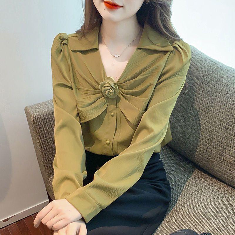 Design Sense Three-dimensional Shirt Flowers Unique Vintage Autumn New Item French Style Long Sleeved Collar Chic Blouses
