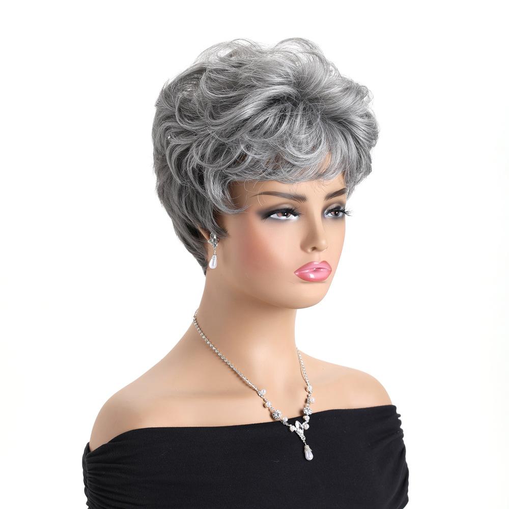 Parrucca Corta Riccia Ondulata Grigio Argento per Capelli con Frangia Sintetica Soffice per Uso Quotidiano Cosplay Fibra Resistente al Calore