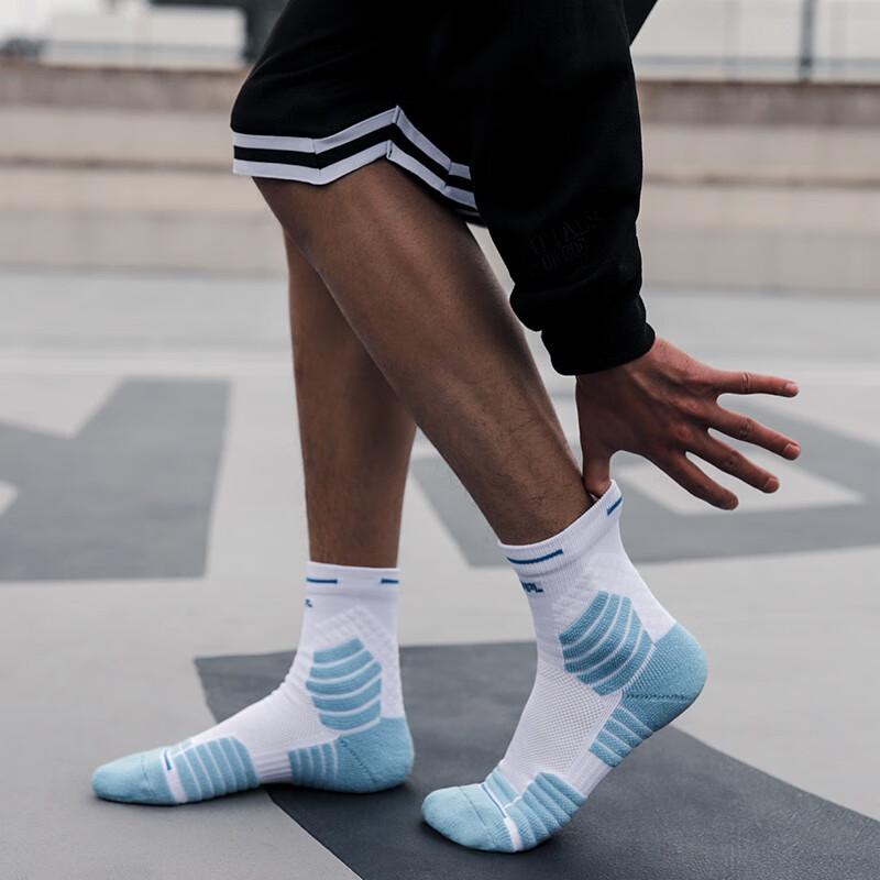 BKCXZICE Bull Series Professional Mid-Calf Sports Socks One Size (36-46)