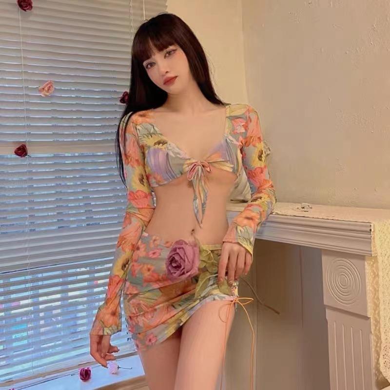 Bikini Sexy Hot Girl V-neck Chest Tied with Floral Mesh Ultra-thin T-shirt+triangle Pants Wrapped Buttocks Skirt Beach Vacation