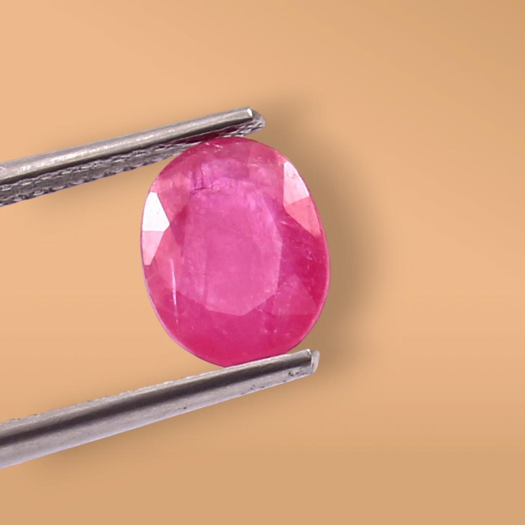 Oval geschliffener facettierter kalibrierter Edelstein Rubin, Lot rosafarbener Rubin-Edelsteine bester Qualität, lose Rubinsteine zur Schmuckherstellung.