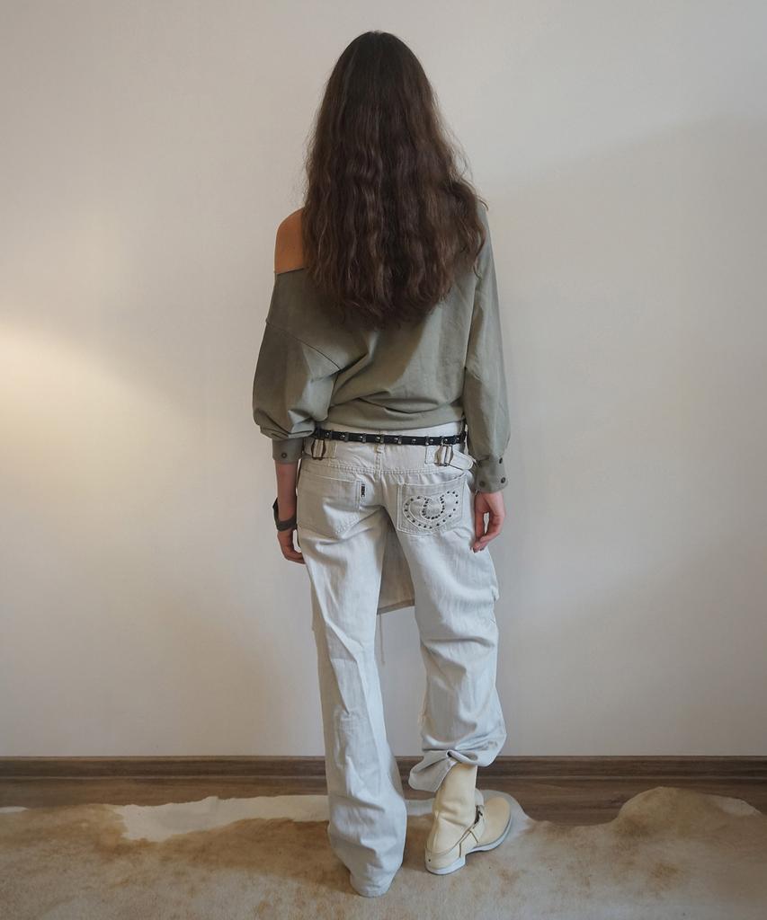 SCULPTOR Boho Washed Off-Shoulder Tee Khaki