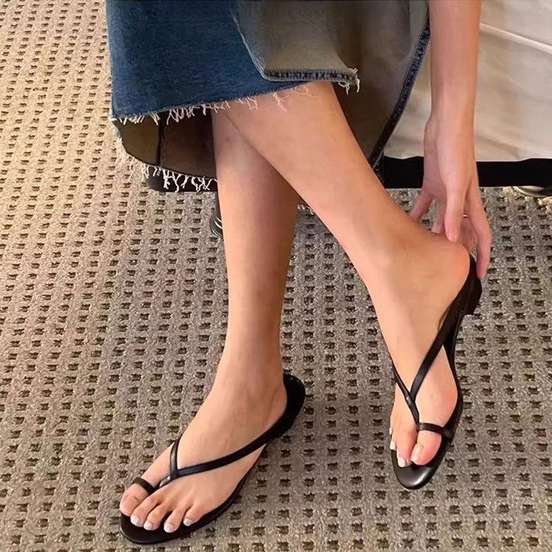 Niche Low-heeled Shoes Flip-flops Beach Wedge Heels and Cool Slippers