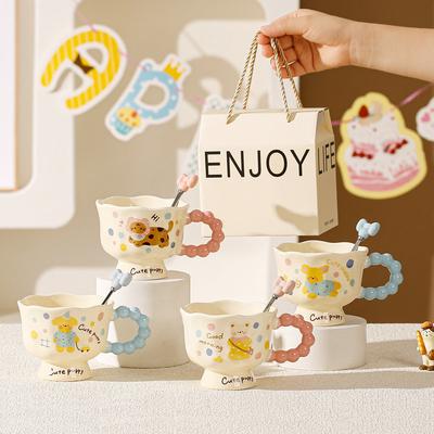 Cartoon Bär Keramiktasse Souvenirbecher Haushaltswasserbecher Kaffeetasse Geburtstagsgeschenk Tasse mit hohem Erscheinungsbild