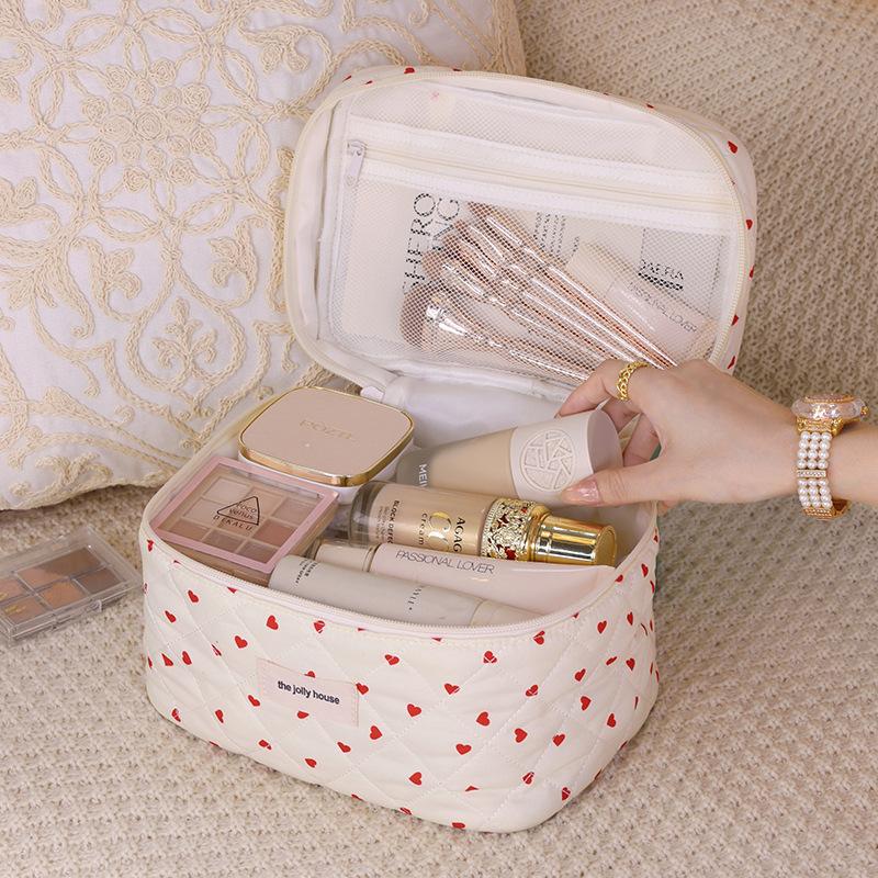 1pcs Love Print Makeup Bag Handheld Large Capacity Multifunctional Portable Travel Skincare Toiletry Storage Bags