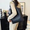 Fashionable Medium Sized Tote Bag Elegant And Chic Single Shoulder Crossbody Purse For Work
