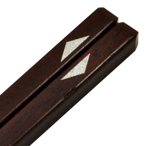 Ultimate Noodle Chopsticks 23cm The ultimate noodle chopsticks that make it easy to grip slippery noodles.