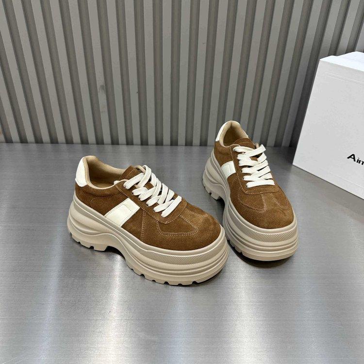 Huge good-looking 7cm thick-soled height-increasing muffin shoes for women's 2025 autumn new round head lace-up Korean version retro versatile shoes