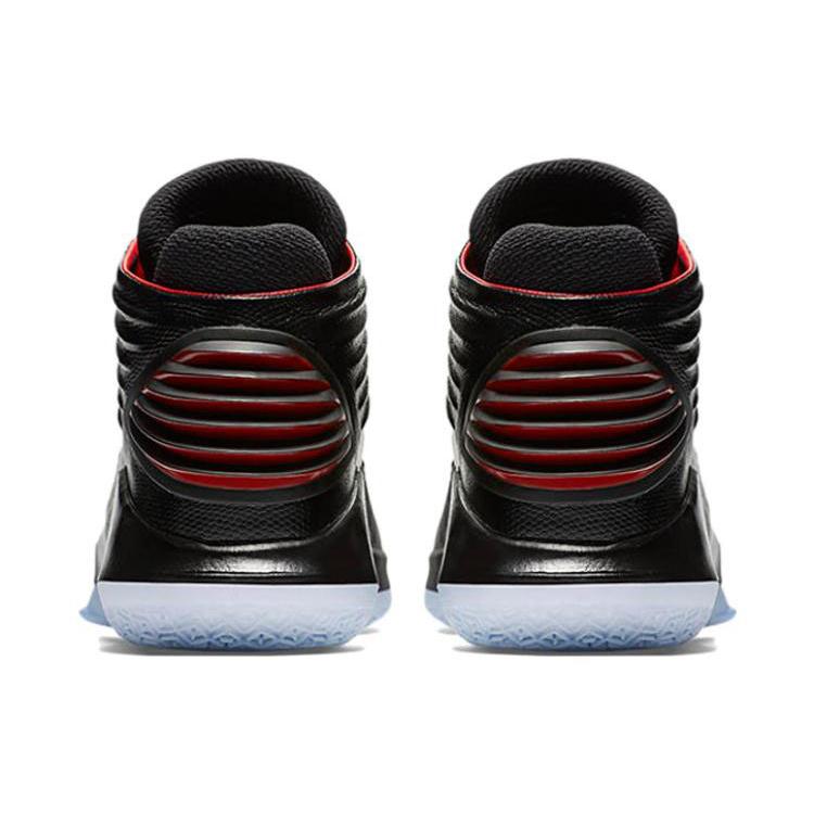 New JORDAN 32 'Banned' AA1253-001