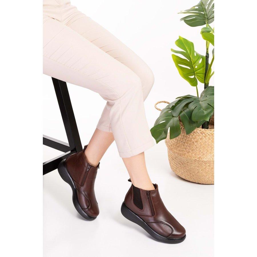 Spezielle Komfortstiefel aus echtem Leder mit anatomischer Knochenvorwölbung für Damen