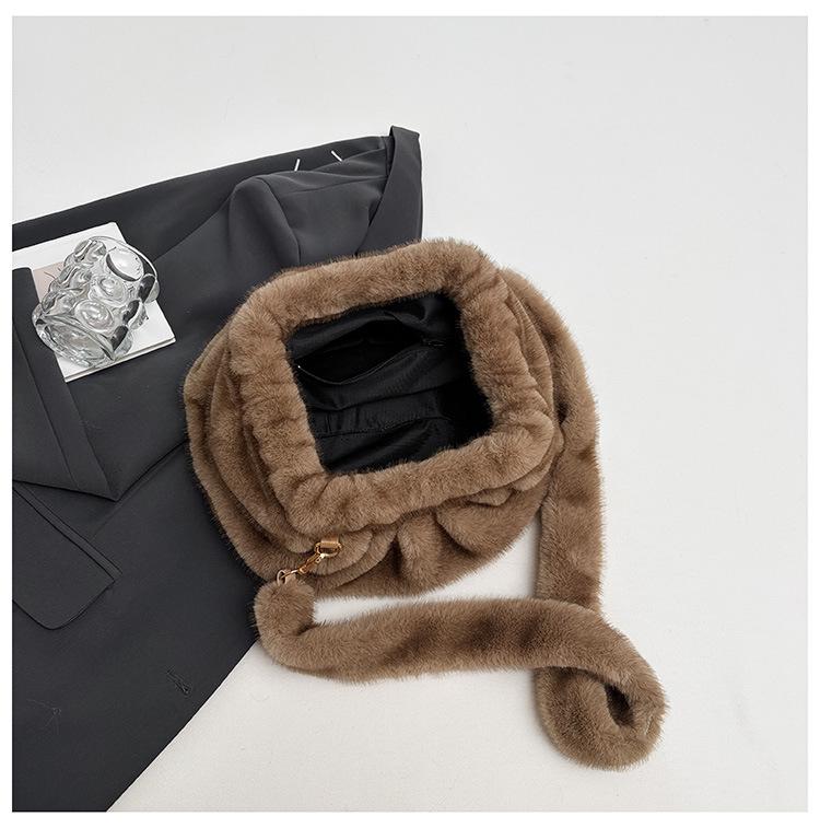 New High-End Plush Pleated Cloud Bag - Women's Trendy Crossbody for Autumn/Winter