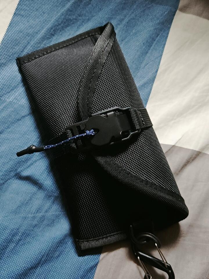 

Multifunction Anti-fall Tactical MOLLE EDC Glasses Bag Outdoor High Strength Nylon Lightweight Waterproof Sunglasses Case чорний