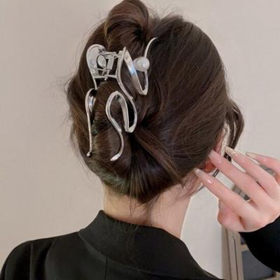 New Arrivals Open Run Wave Metallic Pearl Hair Clip King Hairpin