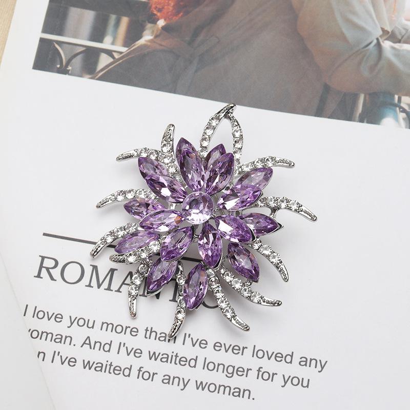 

Брошь-булавка в виде цветка из фиолетового кристалла - Стильный дизайн со стразами для женщин