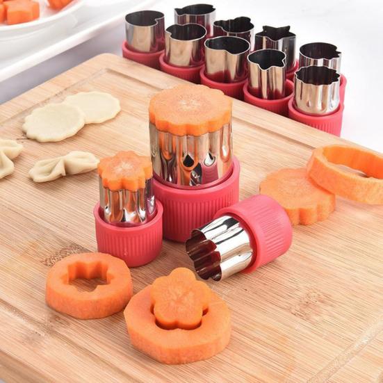 Set de Découpoirs à Biscuits en Acier Inoxydable DYS pour Fruits, Légumes et Pâtisseries, Presse à Biscuits Gâteaux avec Poignée de Protection Sécurisée, Outil de Cuisine Pâtisserie DIY