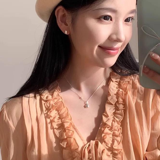 Shiny Star Necklace: Japanese & Korean Style Clavicle Chain for Women