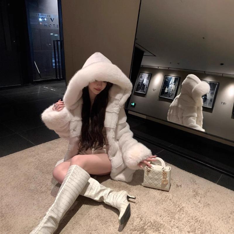 Winter New Light Imitation Fox Fur Thickened Coat Women's Medium and Long Gold Coat Cotton Coat