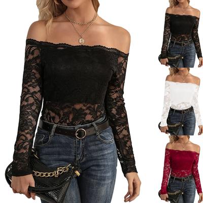 T-shirt élégant pour femme à épaules dénudées, en dentelle, avec un décolleté en forme d'éventail, coupe ajustée et manches longues.